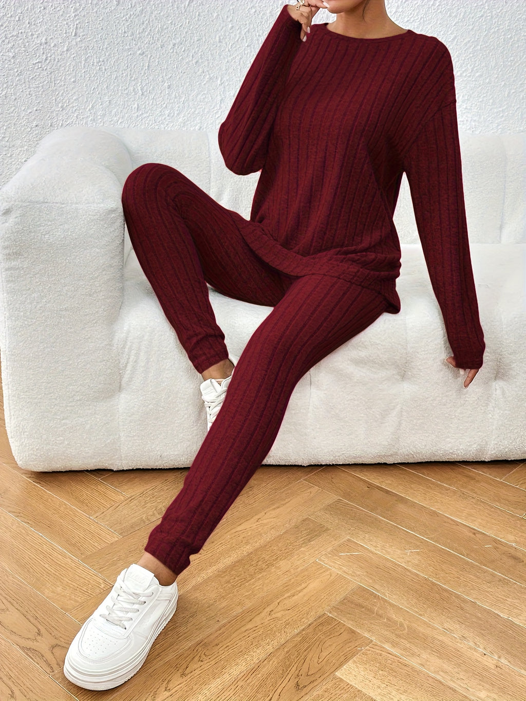 Ensemble deux pièces côtelé français pour femmes : T-shirt + Leggings texturés, Tenue décontractée haut de gamme, Nouvelle collection automne/hiver, Vêtements décontractés, Style décontracté, |Texture côtelée| Leggings texturés, Ensemble deux pièces franç