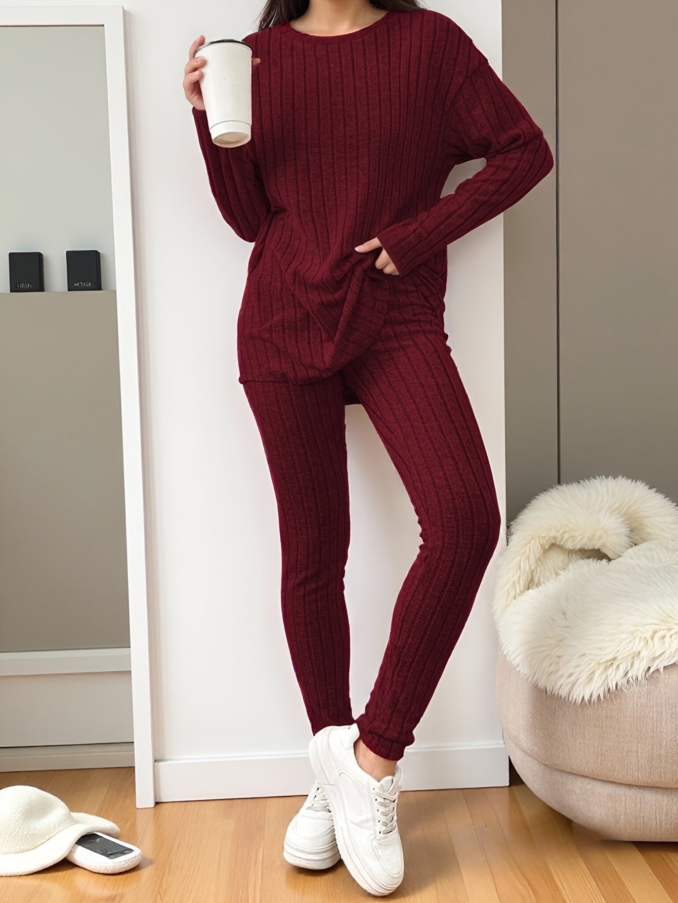 Ensemble deux pièces côtelé français pour femmes : T-shirt + Leggings texturés, Tenue décontractée haut de gamme, Nouvelle collection automne/hiver, Vêtements décontractés, Style décontracté, |Texture côtelée| Leggings texturés, Ensemble deux pièces franç
