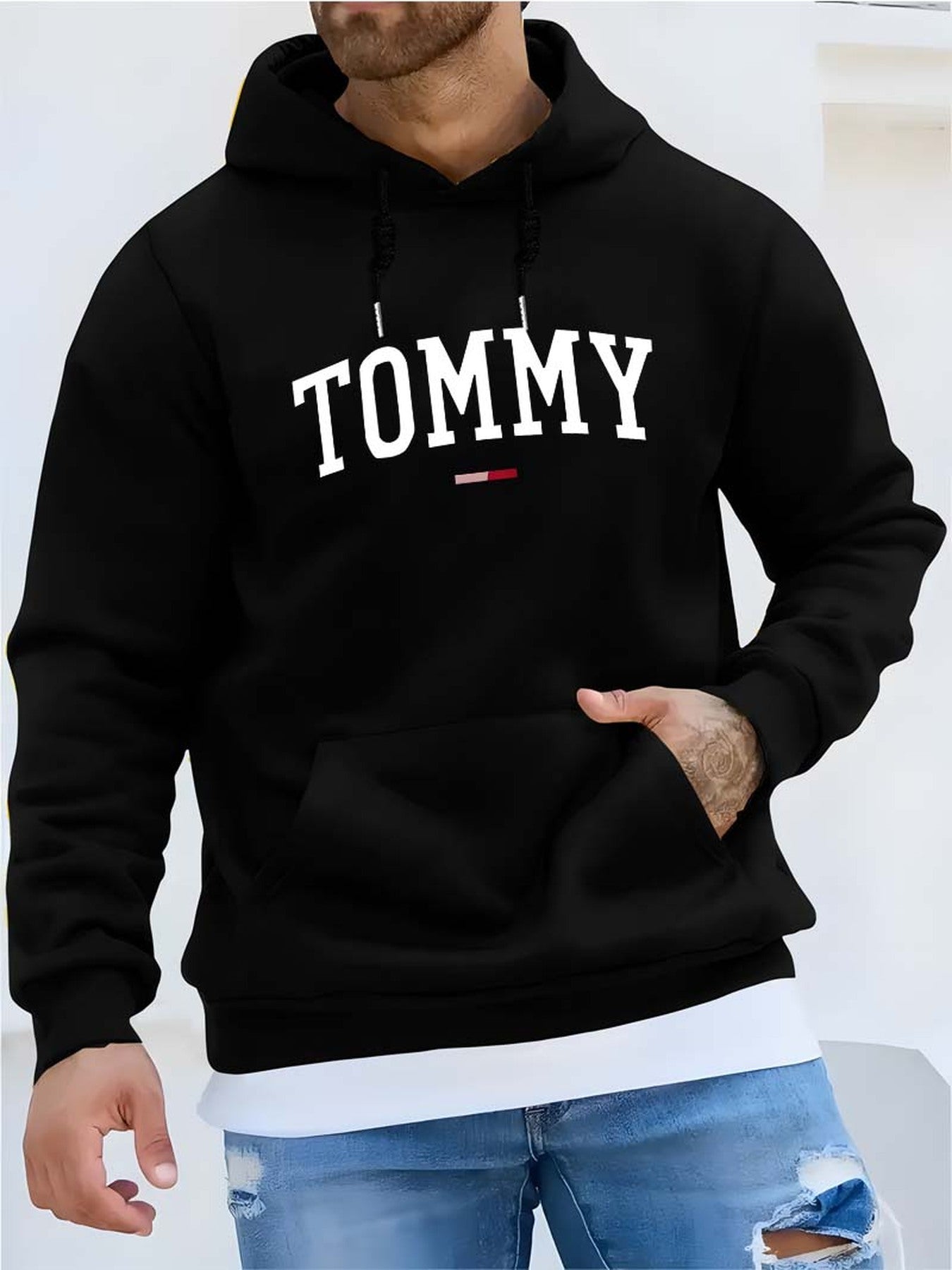 Sweat à capuche Tommy pour hommes - Pull oversize ample avec poche avant, lettrage audacieux en jaune vif et noir intense, lavable machine, tenue décontractée & sportive confort toute saison, design emblématique du logo (style inspiré de Tommy)